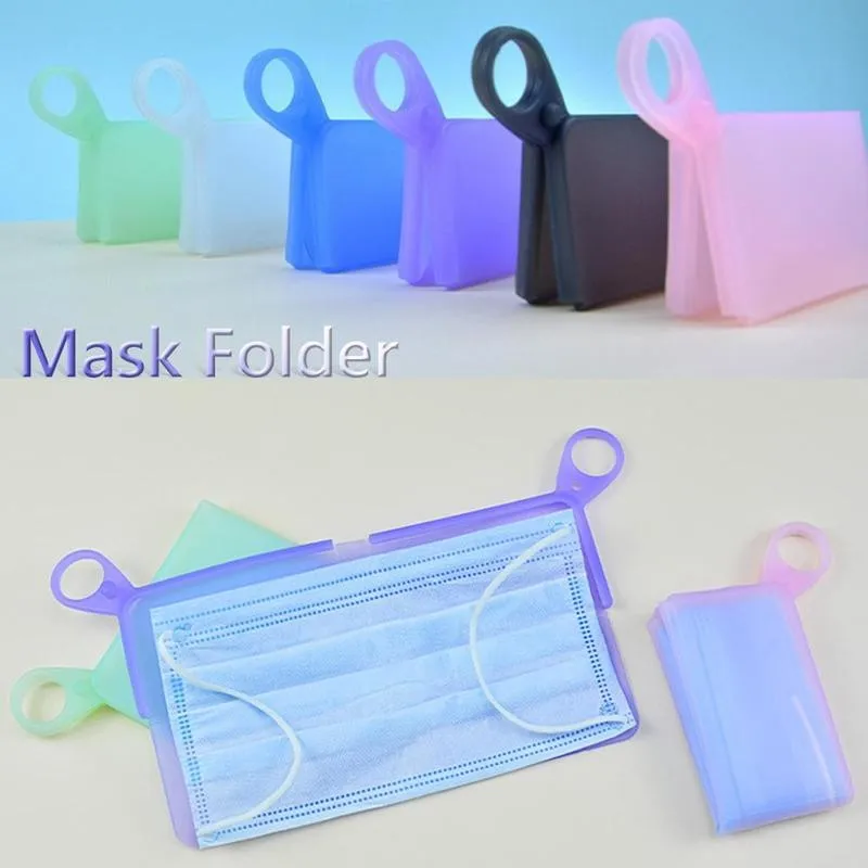 1pc Silicone Mask Temporary Storage Clip Masks Folded Portable Waterproof Box To Store Masks Boxes Masks Save Holder
1pc Silicone Mask Temporary Storage Clip Masks Folded Portable Waterproof Box To Store Masks Boxes Masks Save Holder