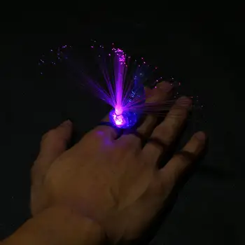Peacock Finger Light Gifts Peafowl Ring BLUE LED LED 7 Colors Party Decoration Birthday for Kids Christmas Luminous Novelty
Peacock Finger Light Gifts Peafowl Ring BLUE LED LED 7 Colors Party Decoration Birthday for Kids Christmas Luminous Novelty