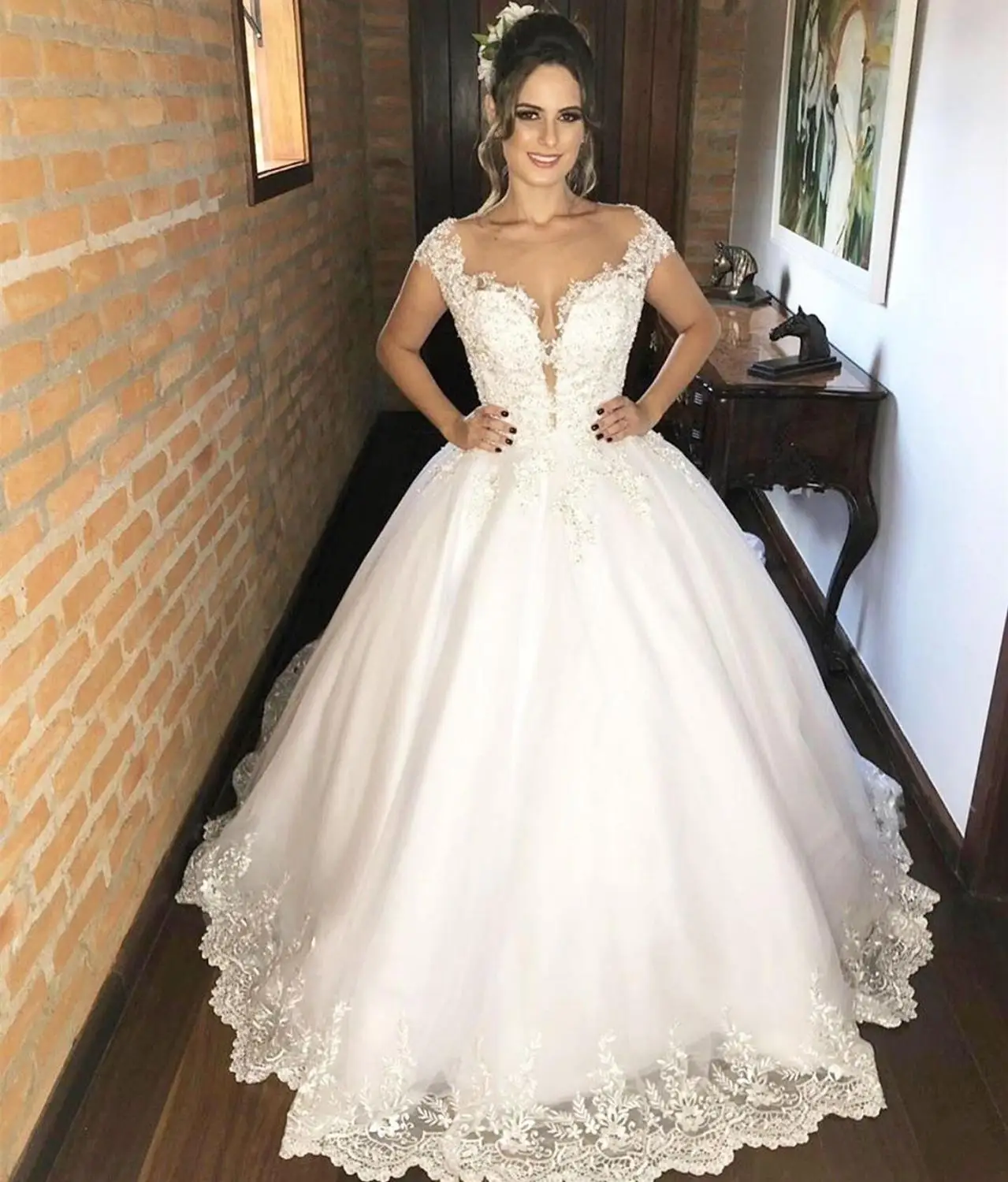2020 lastest estido simple sweetheart wedding dress cap sleeve bridal gowns a-line lace appliques vestido de noiva de manga long
2020 lastest estido simple sweetheart wedding dress cap sleeve bridal gowns a-line lace appliques vestido de noiva de manga long