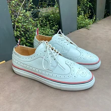 2021 TB small white shoes Korean leather breathable lace up round head leather sneakers men's fashion versatile British style
2021 TB small white shoes Korean leather breathable lace up round head leather sneakers men's fashion versatile British style