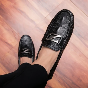 Men Loafers Leather Casual Shoes Men Moccasin Footwear Flat Peas Shoes Driving Boat Shoes Male Classical Summer Sapato Masculino
Men Loafers Leather Casual Shoes Men Moccasin Footwear Flat Peas Shoes Driving Boat Shoes Male Classical Summer Sapato Masculino