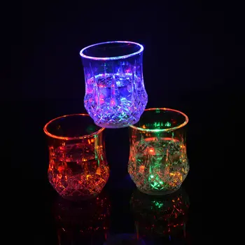Charming LED Flash Light Cup pineapple Shape Luminous Wine Drink Cup Bar Party Supply Home Party Wedding Decoration Gift
Charming LED Flash Light Cup pineapple Shape Luminous Wine Drink Cup Bar Party Supply Home Party Wedding Decoration Gift