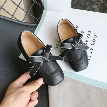 Spring New Korean Version of Bean Shoes Girls Bow Princess Soft Sole Shoes Large Children Slip Casual Shoes Toddler Sneakers
Spring New Korean Version of Bean Shoes Girls Bow Princess Soft Sole Shoes Large Children Slip Casual Shoes Toddler Sneakers