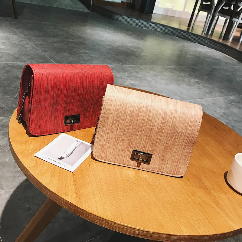2019 New Style Korean-style Shoulder Square Sling Bag Linen Finish Turnlock WOMEN'S Bag Shoulder Diagonal Chain WOMEN'S Bag Hard