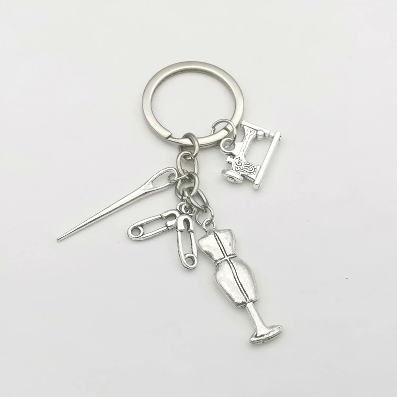 Vintage Tailor Clothing Version Keychain Cute Paper Clip Pendant Sewing Machine Sewing Key Chain Charm Bag Mom Gifts for Men
Vintage Tailor Clothing Version Keychain Cute Paper Clip Pendant Sewing Machine Sewing Key Chain Charm Bag Mom Gifts for Men