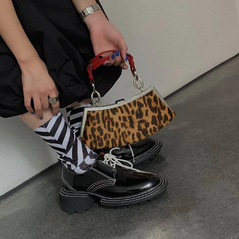 Leopard Print Women Handbags Small Metal Clip Women Shoulder Bag Luxury Designer Pu Leather Females Tote Bag Brands Women's Bags
Leopard Print Women Handbags Small Metal Clip Women Shoulder Bag Luxury Designer Pu Leather Females Tote Bag Brands Women's Bags