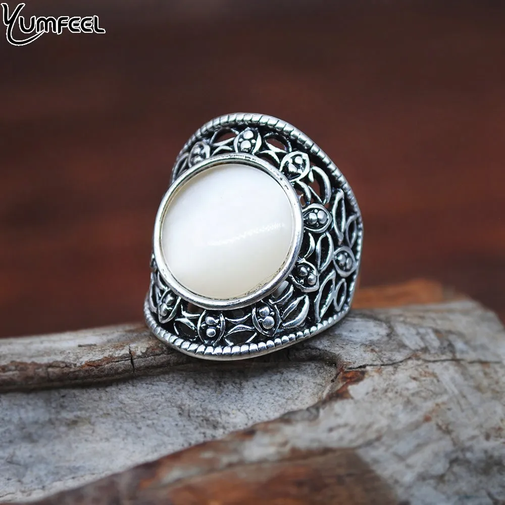 Yumfeel Bohemian Vintage White Stone Rings Women Metal with Resin Cat's Eye Rings for Women Jewelry
Yumfeel Bohemian Vintage White Stone Rings Women Metal with Resin Cat's Eye Rings for Women Jewelry