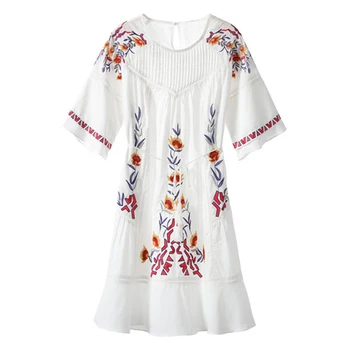 Retro Indie Folk dress 2020 New Half Flare Sleeve Floral Embroidery White Dress High Quality Loose lace Dress vestidos de fiesta
Retro Indie Folk dress 2020 New Half Flare Sleeve Floral Embroidery White Dress High Quality Loose lace Dress vestidos de fiesta