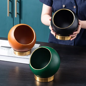 Nordic Art Resin Luxury Desktop Trash Can Basket Crafts Decoration Simple Living Room Dining Table Bedroom Office Storage Tools
Nordic Art Resin Luxury Desktop Trash Can Basket Crafts Decoration Simple Living Room Dining Table Bedroom Office Storage Tools