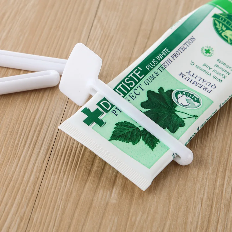 Simple T-squeeze toothpaste artifact lazy toothpaste facial cleanser artifact toothpaste squeezer bathroom accessories
Simple T-squeeze toothpaste artifact lazy toothpaste facial cleanser artifact toothpaste squeezer bathroom accessories
