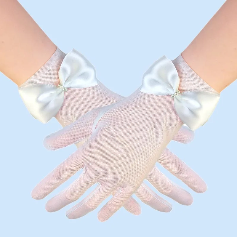 Белые кружевные свадебные короткие перчатки с бантом и бисером для невесты