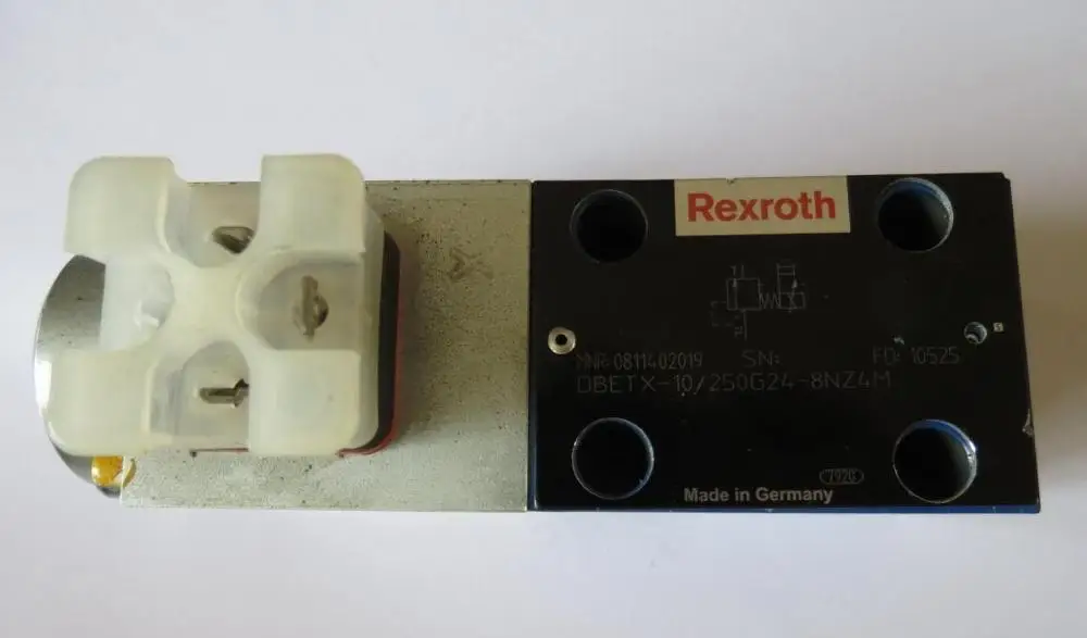 Новинка и оригинал фотосессия/250G24-8NZ4M
Новинка и оригинал фотосессия/250G24-8NZ4M