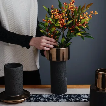 New Home Flower Arrangement Chinese Style Ceramic Vases Luxury Wedding Drops Classic Design Handmade Vase Art Crafts Ornaments
New Home Flower Arrangement Chinese Style Ceramic Vases Luxury Wedding Drops Classic Design Handmade Vase Art Crafts Ornaments