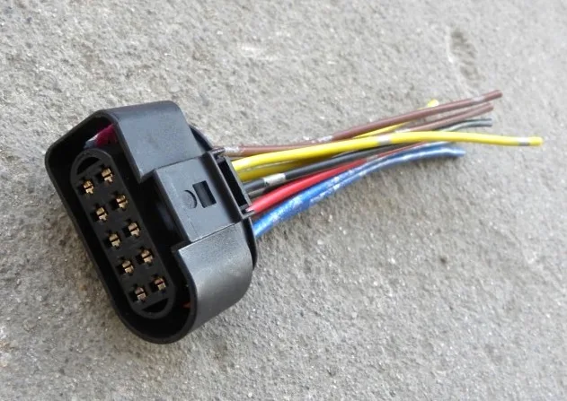 for Daimler Auman GTL ETX headlight plug headlight socket cable line wiring harness
for Daimler Auman GTL ETX headlight plug headlight socket cable line wiring harness