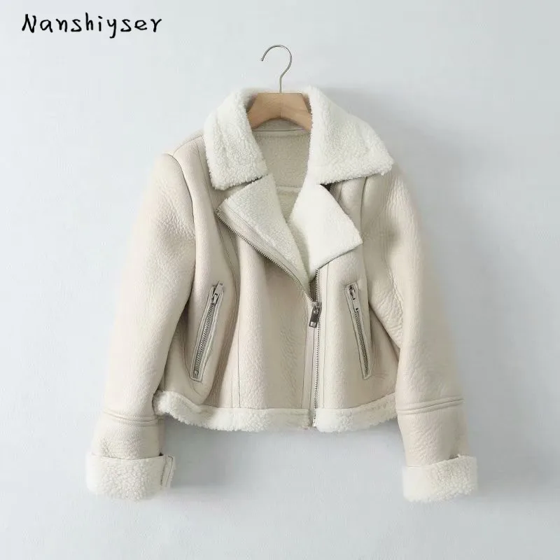 2020 New Fashion Thick Warm Sheep Shearling Coat Women's Faux Leather Fur In One Winter jacket Motorcycle Leather Coat Female
2020 New Fashion Thick Warm Sheep Shearling Coat Women's Faux Leather Fur In One Winter jacket Motorcycle Leather Coat Female