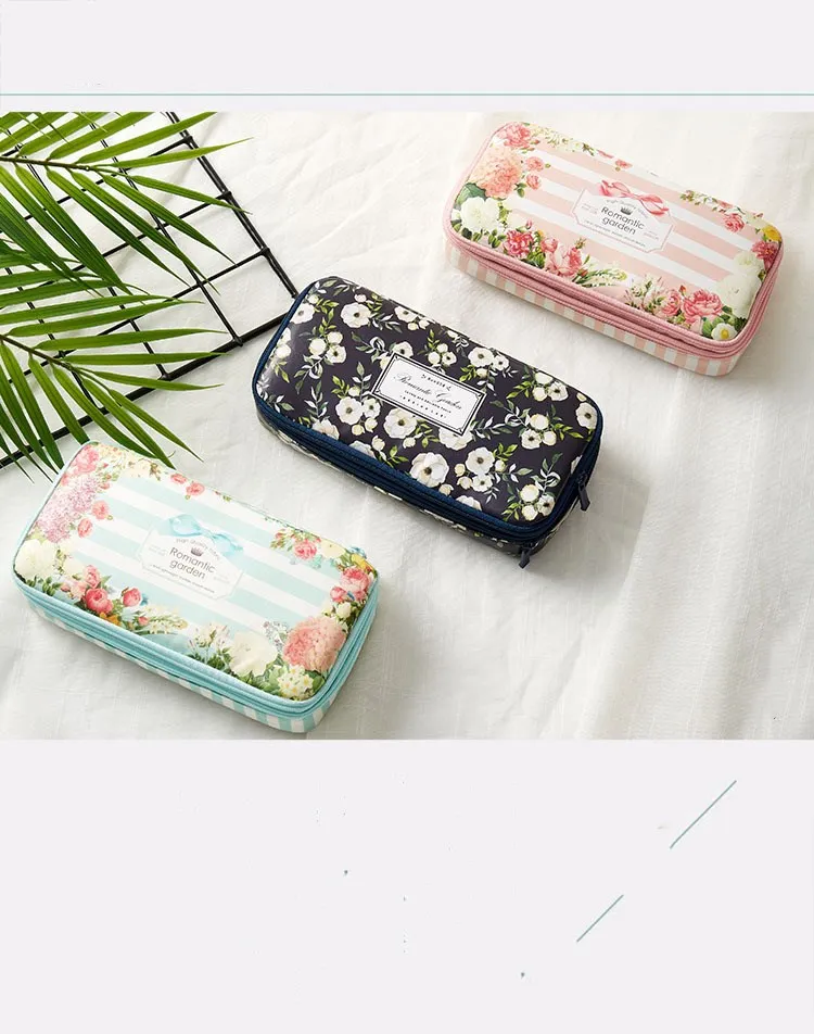 Romantic garden pencil case double-layer stationery bag student multifunctional large-capacity simple storage waterproof pencil
Romantic garden pencil case double-layer stationery bag student multifunctional large-capacity simple storage waterproof pencil