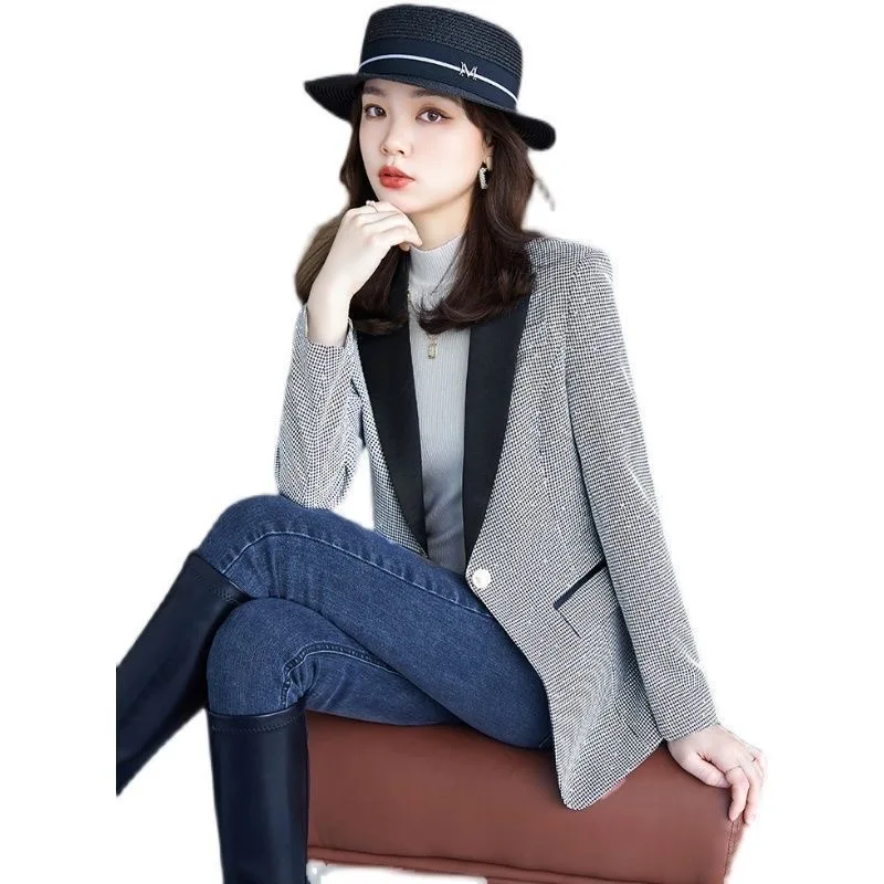 2021 Spring Autumn Houndstooth Suit Jacket Fashion High-end Flashing Diamond Shiny Top Blazer Women Elegant Office Tops Coat
2021 Spring Autumn Houndstooth Suit Jacket Fashion High-end Flashing Diamond Shiny Top Blazer Women Elegant Office Tops Coat