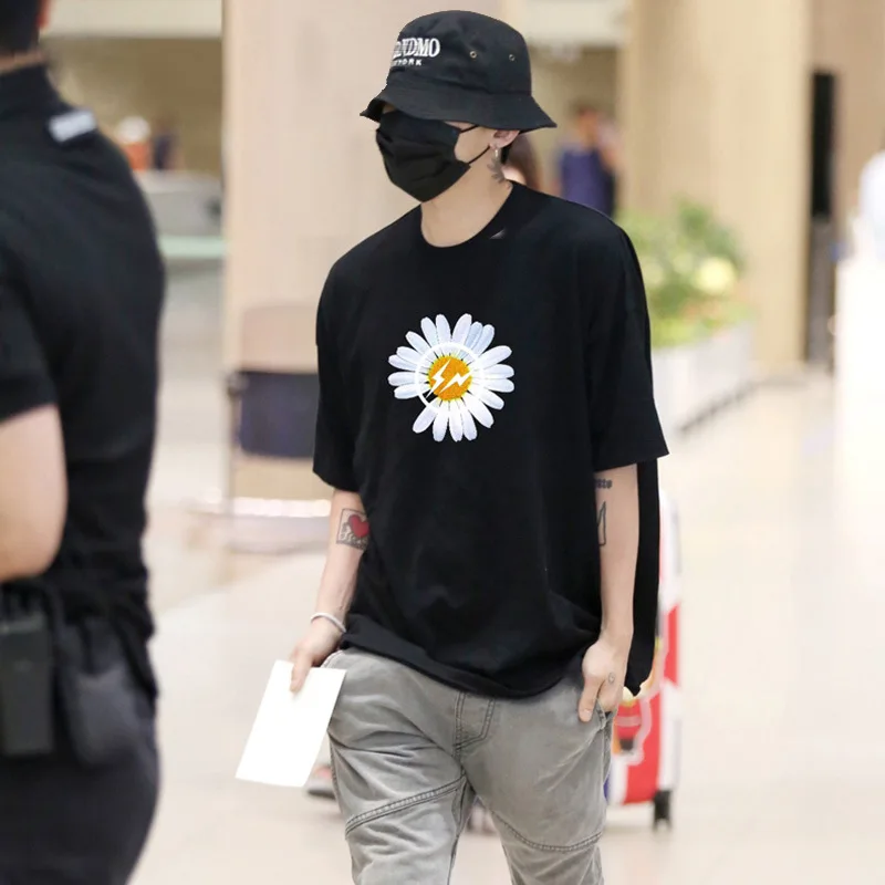 Men's Short-Sleeved 2020 Summer New Fashion Brand Inst Shirt Loose Breathable Thin Hip Hop Pullover mens workout t-shirts
Men's Short-Sleeved 2020 Summer New Fashion Brand Inst Shirt Loose Breathable Thin Hip Hop Pullover mens workout t-shirts