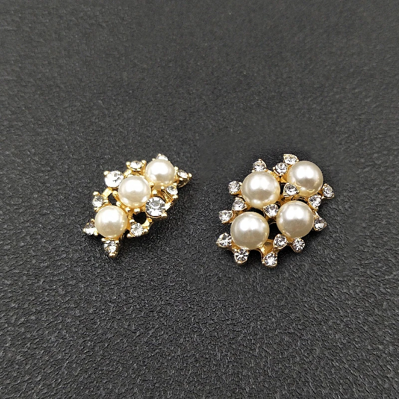 2020New 60Pcs Rhinestones and Pearl Arc button for DIY Wedding or Headband Hair Accessories HZ640-HZ716
2020New 60Pcs Rhinestones and Pearl Arc button for DIY Wedding or Headband Hair Accessories HZ640-HZ716