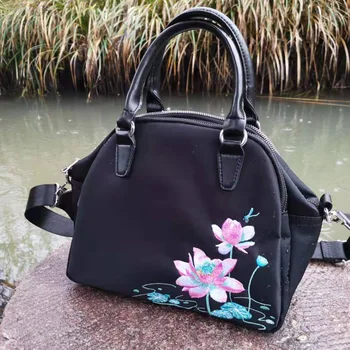Xia models ladies atmosphere ethnic style Oxford cloth female bag flower shell bag flower embroidery shoulder bag
Xia models ladies atmosphere ethnic style Oxford cloth female bag flower shell bag flower embroidery shoulder bag