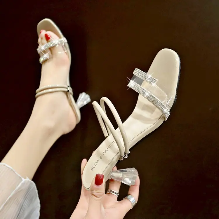 Summer New Rhinestones Open Toe Sandals Crystal Stiletto Heels 2019 Fashion Two Wear Out A Word Slippers Women
Summer New Rhinestones Open Toe Sandals Crystal Stiletto Heels 2019 Fashion Two Wear Out A Word Slippers Women