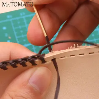 1 pc knitting brass needle leather rope lace needle DIY leather sewing craft tool leather edge stitches Round hole leathercraft
1 pc knitting brass needle leather rope lace needle DIY leather sewing craft tool leather edge stitches Round hole leathercraft