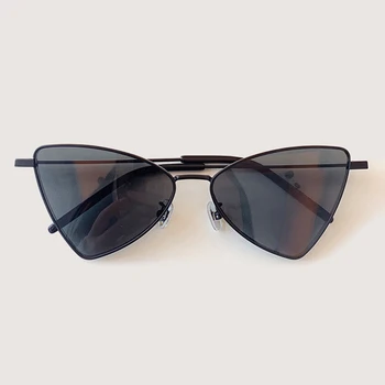 Unique Metal Frame Vintage Sunglasses Brand Irregularity Frame Women Sunglasses Men With Original Box UV400
Unique Metal Frame Vintage Sunglasses Brand Irregularity Frame Women Sunglasses Men With Original Box UV400