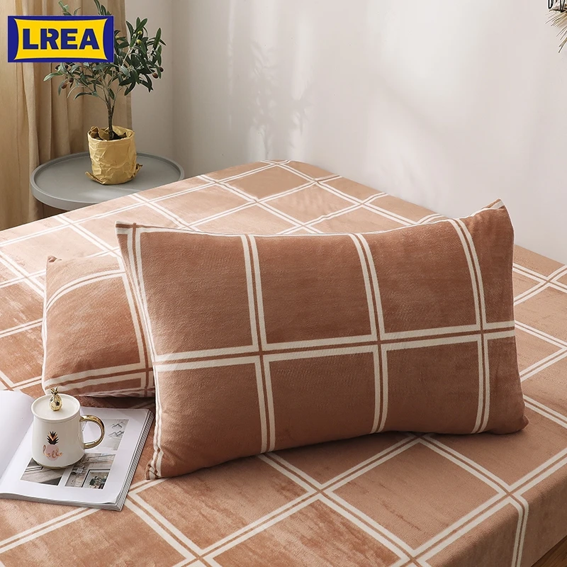 LREA 1pc solid flannel pillowcase coral fleece for bedding no core 48x74cm pillowcovers for neck
LREA 1pc solid flannel pillowcase coral fleece for bedding no core 48x74cm pillowcovers for neck