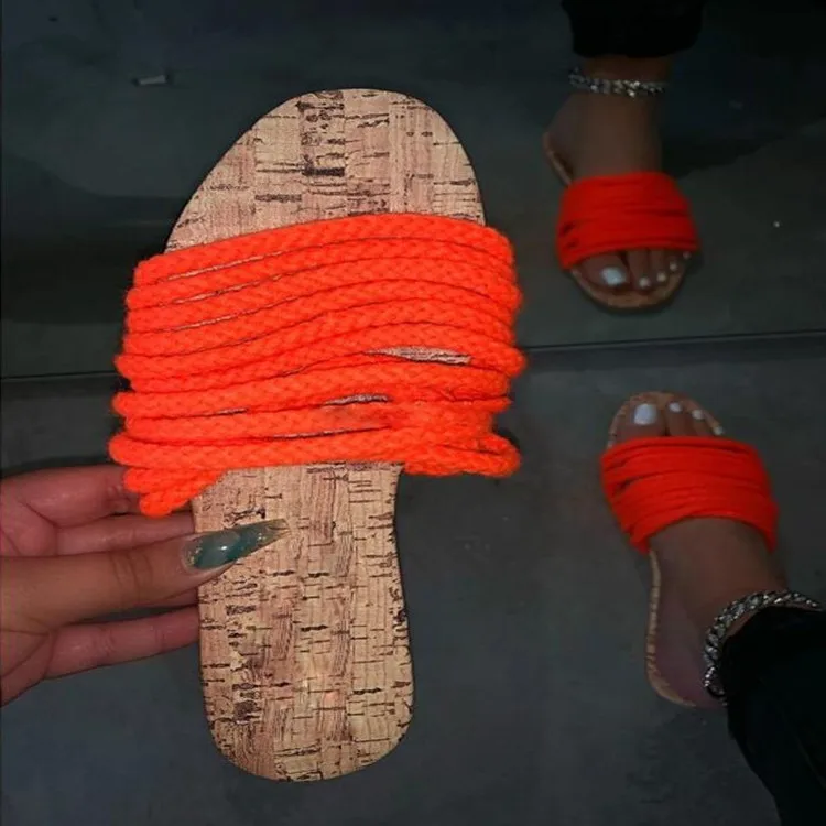Summer 2020 new large size slippers female flat bottom simple woven hemp sandals solid color word slippers X192
Summer 2020 new large size slippers female flat bottom simple woven hemp sandals solid color word slippers X192