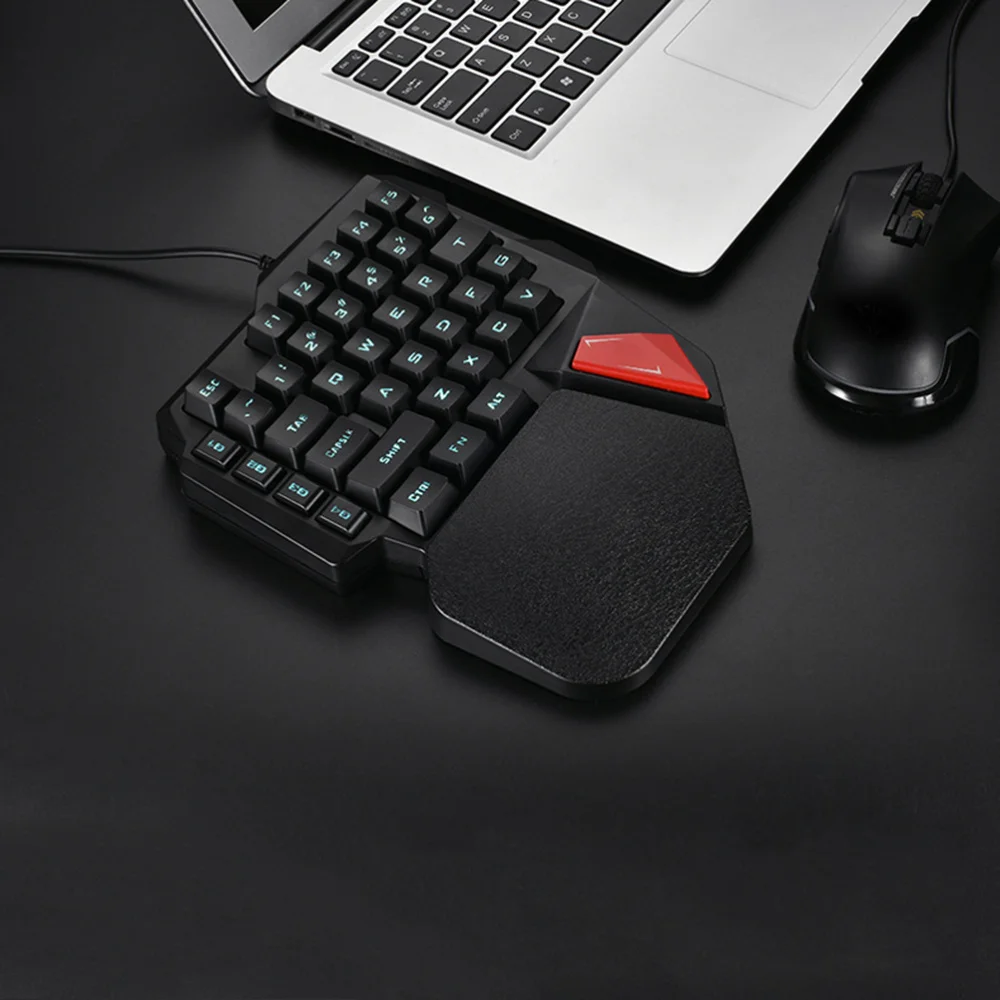1pc Gaming Keyboard Delicate Durable Backlight Keyboard Computer Game Keyboard E-Sport Keyboard for Daily Use Home Dorm
1pc Gaming Keyboard Delicate Durable Backlight Keyboard Computer Game Keyboard E-Sport Keyboard for Daily Use Home Dorm