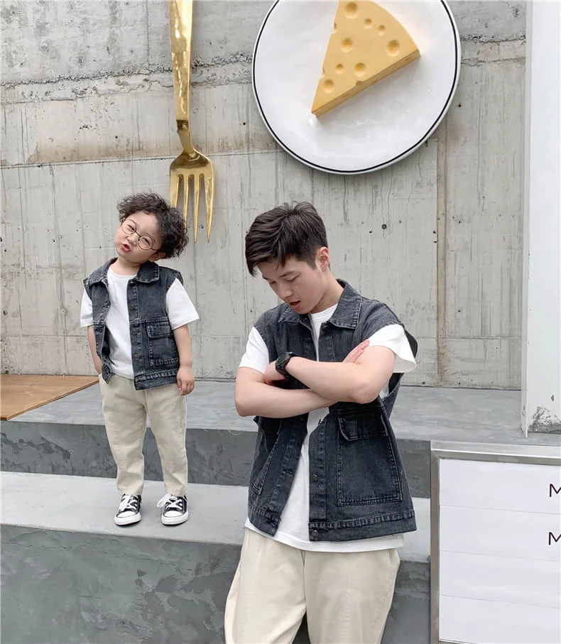 Waistcoat jacket sleeveless denim vest spring and autumn 2020 new Korean version of bf loose retro sleeveless tooling parent-chi
Waistcoat jacket sleeveless denim vest spring and autumn 2020 new Korean version of bf loose retro sleeveless tooling parent-chi