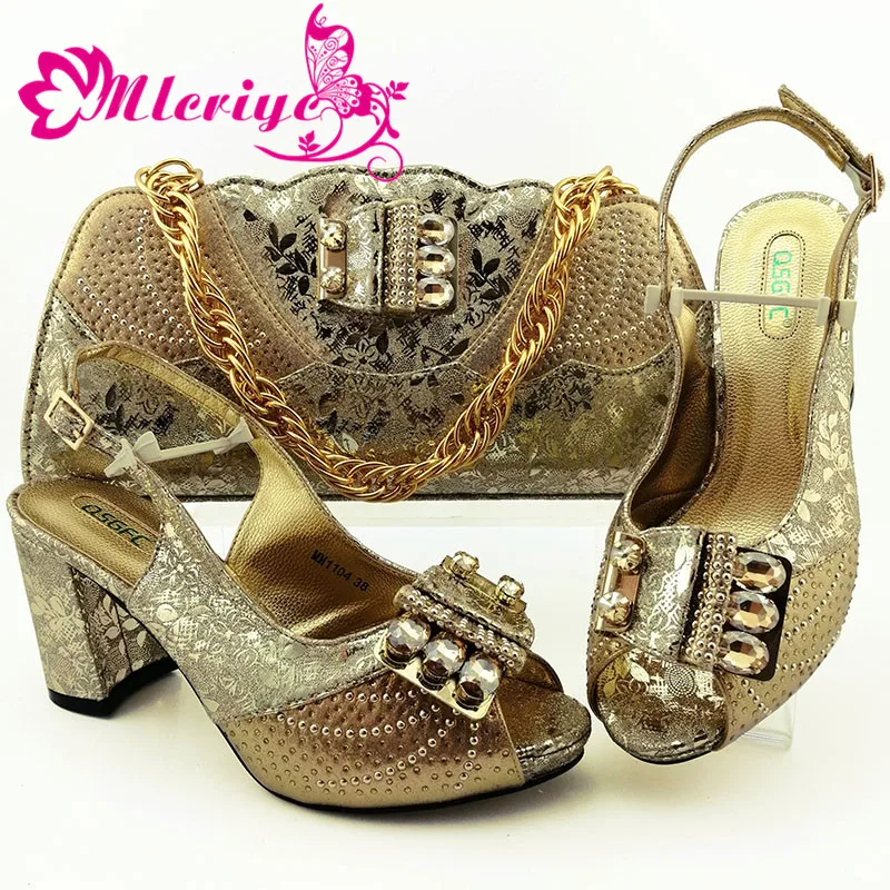 Fashion Italian Matching Shoes and Bag Set for Wedding Decorated with Rhinestone Summer High Heeled Shoes for Women High Quality
Fashion Italian Matching Shoes and Bag Set for Wedding Decorated with Rhinestone Summer High Heeled Shoes for Women High Quality
