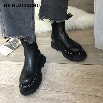 Platform Chelsea Boots Women Black round toe sewing ankle boots women 2019 Autumn Winter Fashion British style women short boots
Platform Chelsea Boots Women Black round toe sewing ankle boots women 2019 Autumn Winter Fashion British style women short boots