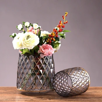 Wide Mouth Glass Flower Vase Desktop Lattice Pot Vase Home Glassware Ornament Craft Art Furnishing Office Decor Sitting Room 
Wide Mouth Glass Flower Vase Desktop Lattice Pot Vase Home Glassware Ornament Craft Art Furnishing Office Decor Sitting Room