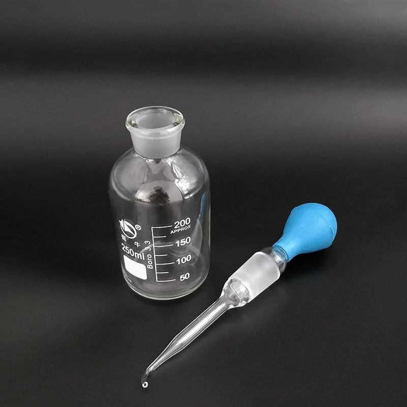 Drip bottle,Capacity 60ml/125ml/250ml/500ml/1000ml,The rown drop bottle,High Borosilicate Glass Bottle,Standard ground mouth
Drip bottle,Capacity 60ml/125ml/250ml/500ml/1000ml,The rown drop bottle,High Borosilicate Glass Bottle,Standard ground mouth