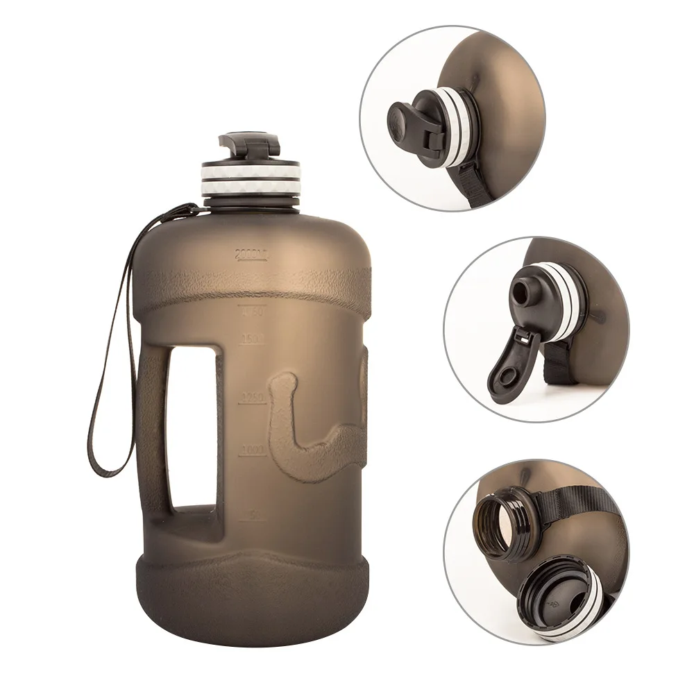 New Style Large Capacity Outdoor Portable Large Water Bottle Creative PETG Plastic Sports Bottle with Rope Holding
New Style Large Capacity Outdoor Portable Large Water Bottle Creative PETG Plastic Sports Bottle with Rope Holding