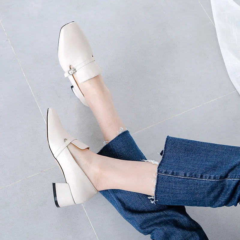 2019 Spring New Style Korean Version of the Head Square Head Slipper Black And White with Pattern Low Chunky Heel Shoes Belt Buc
2019 Spring New Style Korean Version of the Head Square Head Slipper Black And White with Pattern Low Chunky Heel Shoes Belt Buc
