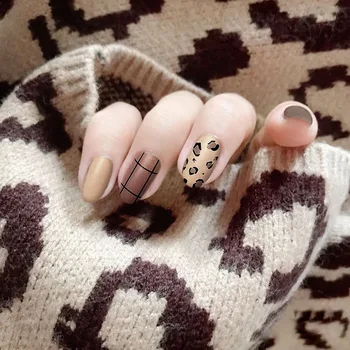 24pcs Europe and America Beam Round Head Wearable Fake Nails Fashionable Leopard Pattern Design Finished Nails TN
24pcs Europe and America Beam Round Head Wearable Fake Nails Fashionable Leopard Pattern Design Finished Nails TN