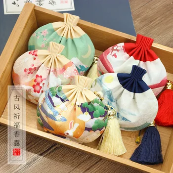 Chinese Style Emulation Silk Jewelry Storage Bag Handmade Vintage Pattern Lucky Sachet Tassel Pendant Drawstring Bag Gift Bag
Chinese Style Emulation Silk Jewelry Storage Bag Handmade Vintage Pattern Lucky Sachet Tassel Pendant Drawstring Bag Gift Bag