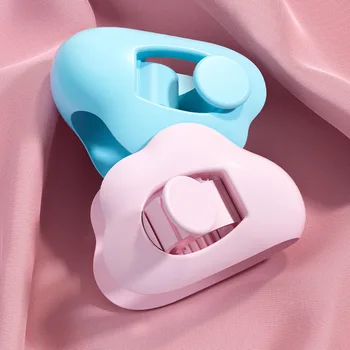 6Pcs/Set Anti-run Kick Buckle Cloud Shape Non-slip Quilt Holder for Household Blankets Fastener Clip for Quilt Cover 3 Colors
6Pcs/Set Anti-run Kick Buckle Cloud Shape Non-slip Quilt Holder for Household Blankets Fastener Clip for Quilt Cover 3 Colors
