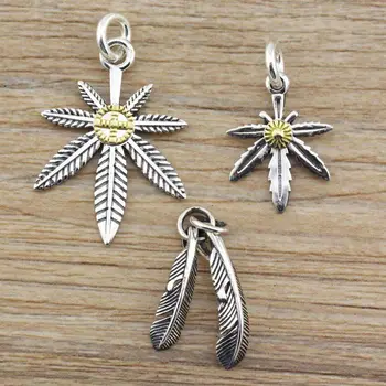 Takahashi Kagura Goro's 925 Sterling Silver Creative Personality Hand Little Maple Pendant Male And Female Thai Silver Pendant
Takahashi Kagura Goro's 925 Sterling Silver Creative Personality Hand Little Maple Pendant Male And Female Thai Silver Pendant