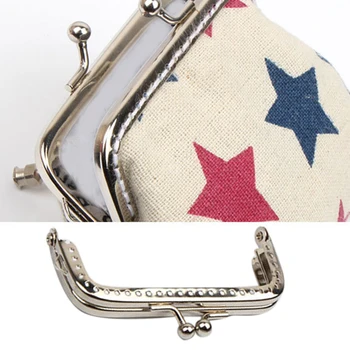 5Pcs Metal Frame for Purse Bags Cluth Making Plating Kiss Clasp Lock Handle Craft For Wallet DIY Handbag Sewing Accessories
5Pcs Metal Frame for Purse Bags Cluth Making Plating Kiss Clasp Lock Handle Craft For Wallet DIY Handbag Sewing Accessories