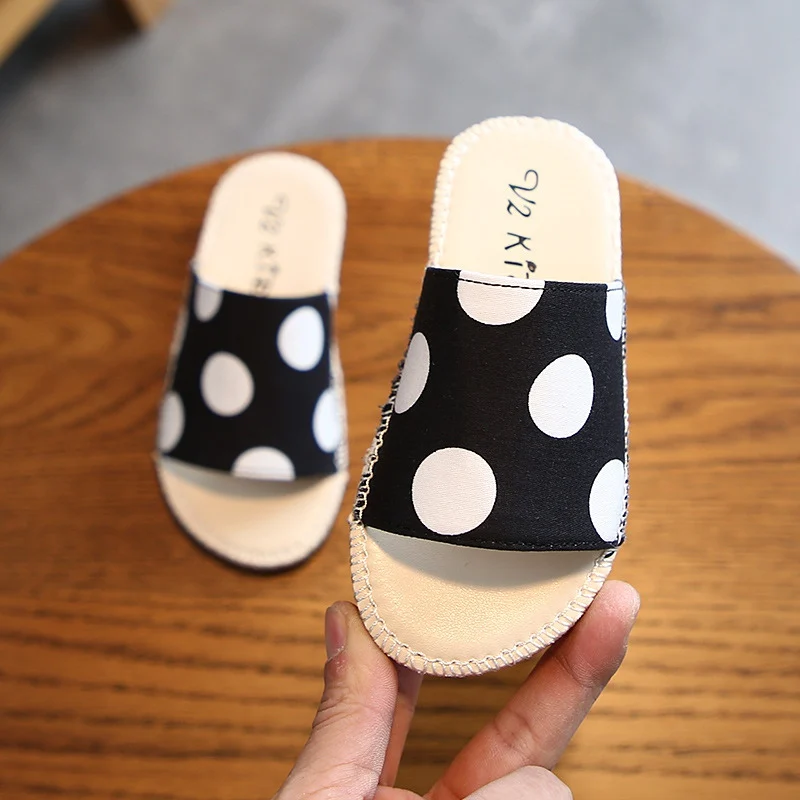 Children Slippers For Boy Girl Polka Dot Linen Shoes Summer Infant Flip Flops Baby Indoor Slipper
Children Slippers For Boy Girl Polka Dot Linen Shoes Summer Infant Flip Flops Baby Indoor Slipper