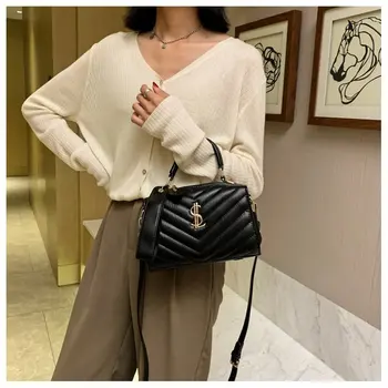 2020 Female Quality PU Leather Solid Pillow Handbag Shoulder Bag Large Capacity Lady New Design Box Tote Purse for Women
2020 Female Quality PU Leather Solid Pillow Handbag Shoulder Bag Large Capacity Lady New Design Box Tote Purse for Women