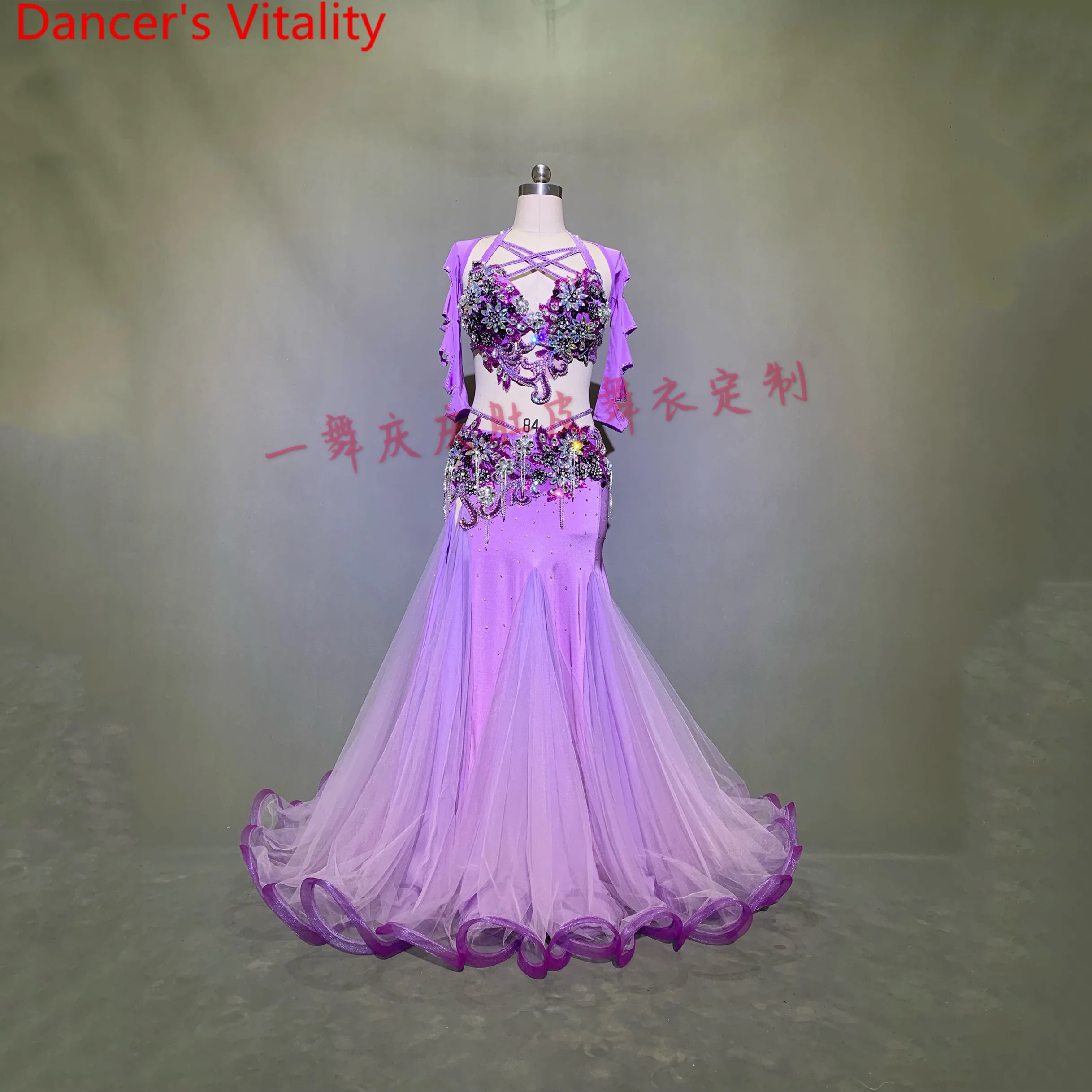 Customized Belly Dance Rhinestone Bra Mesh Patchwork Skirt Set Women Oriental Indian Drum Dance Group Competition Stage Costume
Customized Belly Dance Rhinestone Bra Mesh Patchwork Skirt Set Women Oriental Indian Drum Dance Group Competition Stage Costume