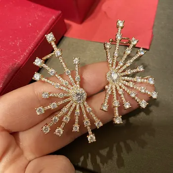 Bilincolor golden big flower stud earring for women 
Bilincolor golden big flower stud earring for women