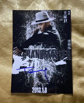 The Grandmaster Tony Leung Chiu Wai autographed photo 5*7 autographs in ink 03202002
The Grandmaster Tony Leung Chiu Wai autographed photo 5*7 autographs in ink 03202002