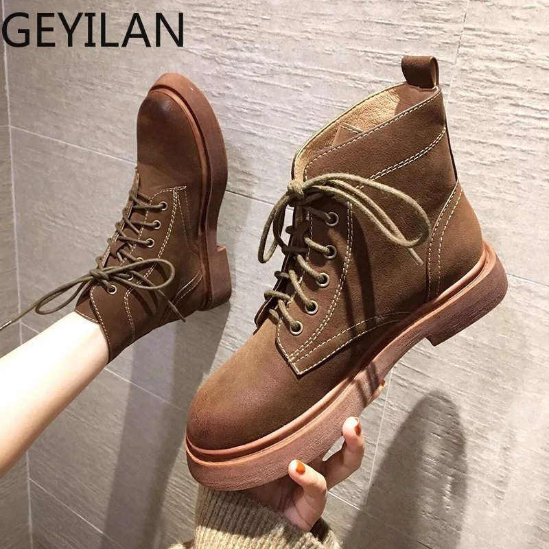 Short tube motorcycle boots female 2019 autumn and winter new plus velvet short ankle boots with rubber sole flat Martin women's
Short tube motorcycle boots female 2019 autumn and winter new plus velvet short ankle boots with rubber sole flat Martin women's