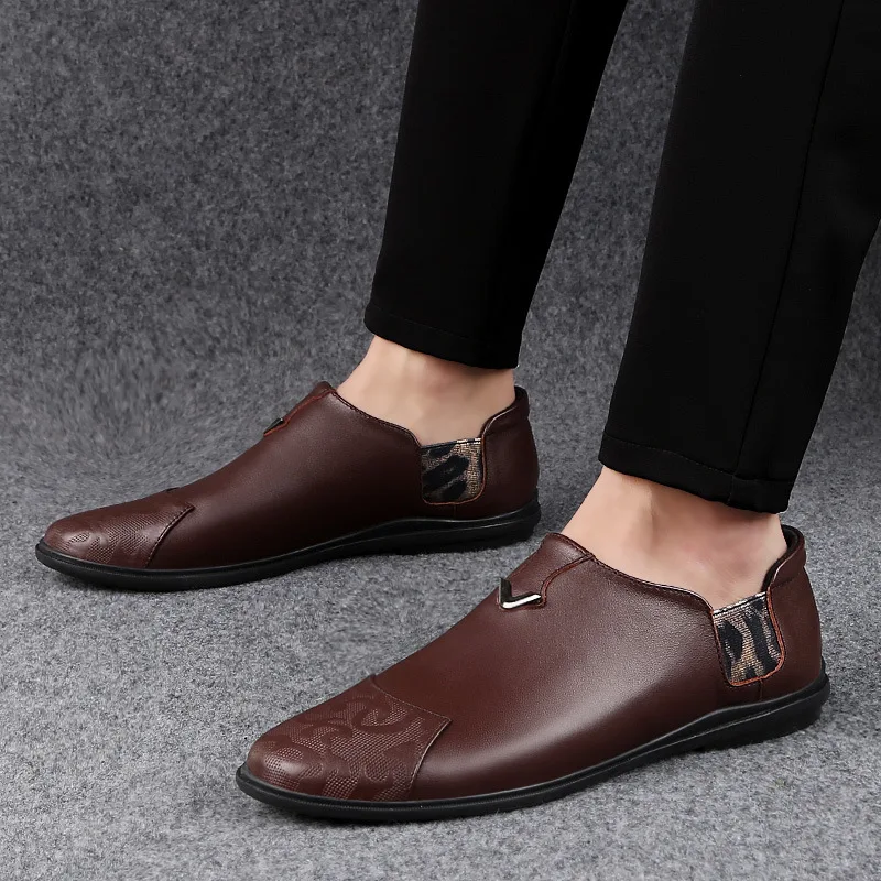 

Spring and Summer New Casual Business Men's Peas Shoes, Leather Comfortable Breathable Lightweight Casual Men's Lazy Overshoes