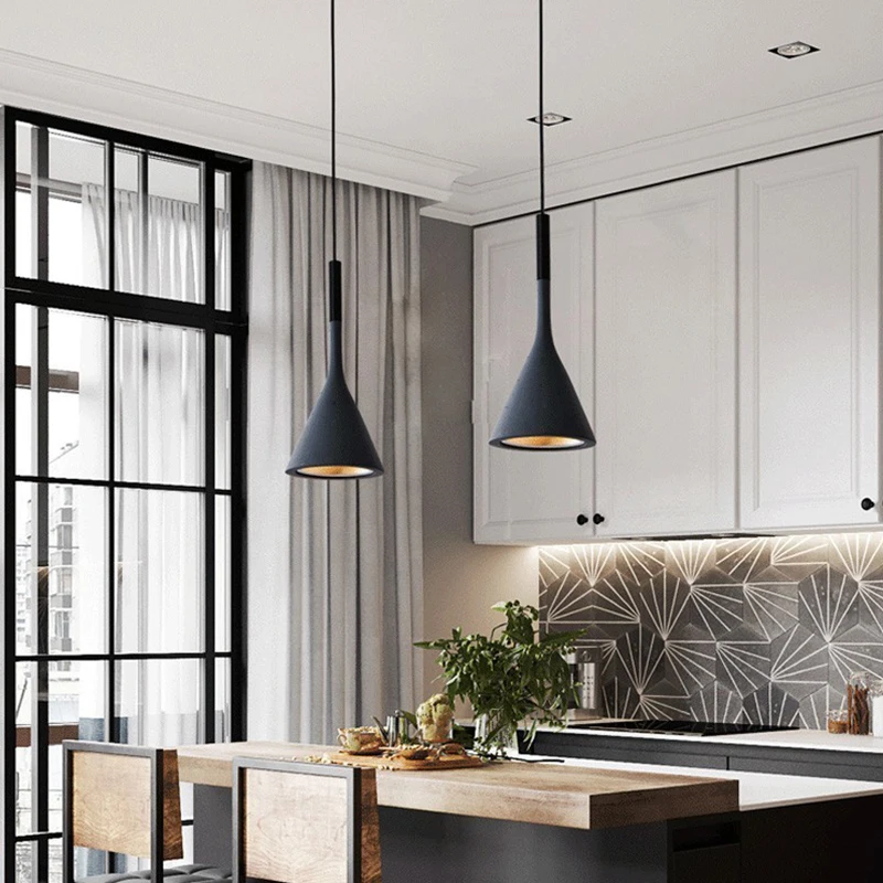 Nordic Creative LED Horn Pendant Light Wrought Iron Lacquer Wire Hardware Dining and Bar Bedroom Corridors Are Versatile Lamp
Nordic Creative LED Horn Pendant Light Wrought Iron Lacquer Wire Hardware Dining and Bar Bedroom Corridors Are Versatile Lamp